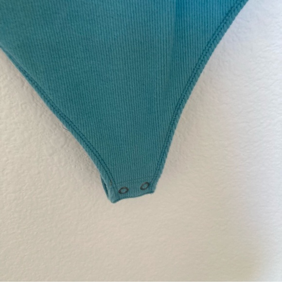 Abercrombie Blue Ribbed Tank Top Bodysuit Size Small - Picture 4 of 4